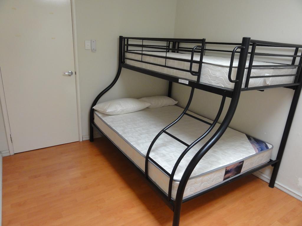 Хостел Perth 178 Backpackers Номер фото