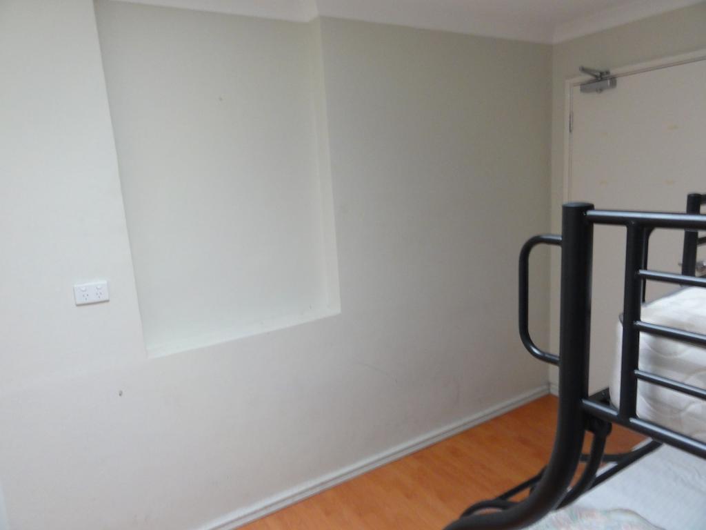 Хостел Perth 178 Backpackers Номер фото