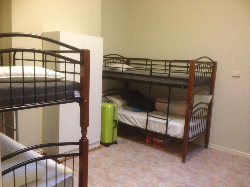 Хостел Perth 178 Backpackers Номер фото