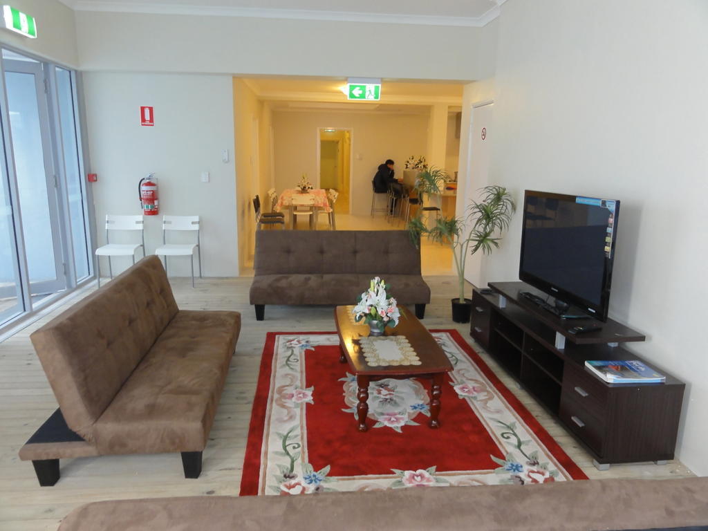 Хостел Perth 178 Backpackers Екстер'єр фото
