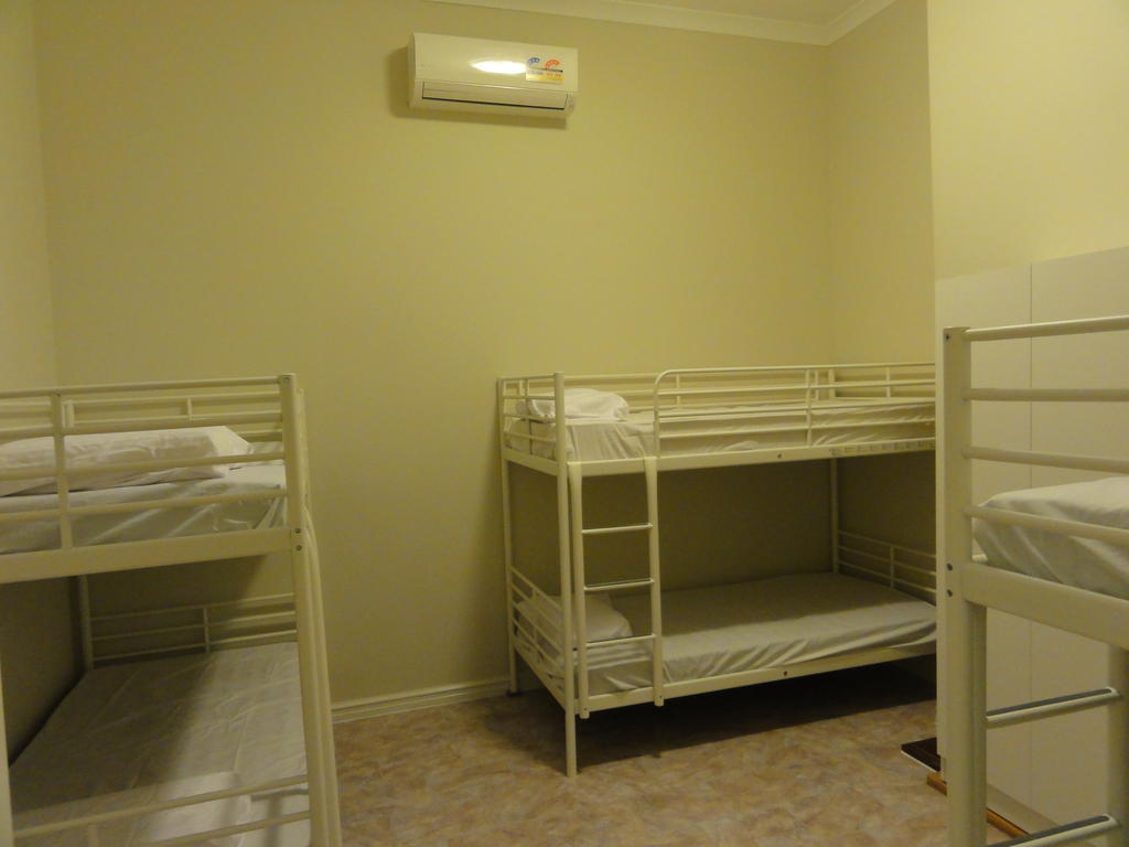 Хостел Perth 178 Backpackers Номер фото